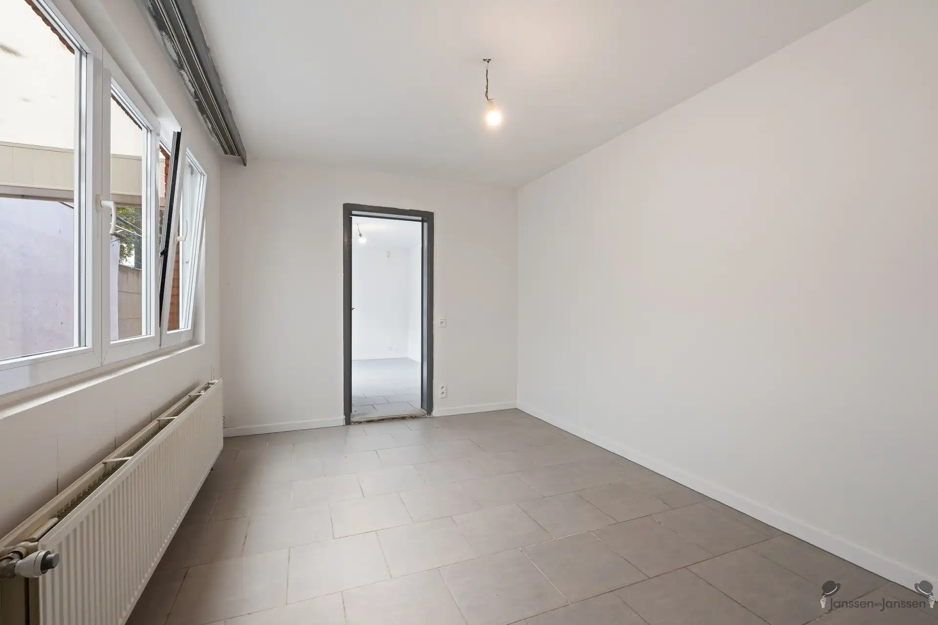 Opbrengsteigendom met 3 appartementen op de grens van Schoten en Merksem! foto 9