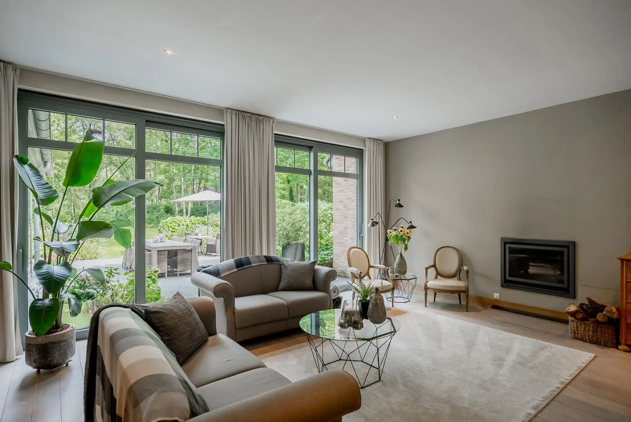 Prestigieuze villa met afzonderlijke woonunit en royale tuin nabij de Kalmthoutse Heide foto 9