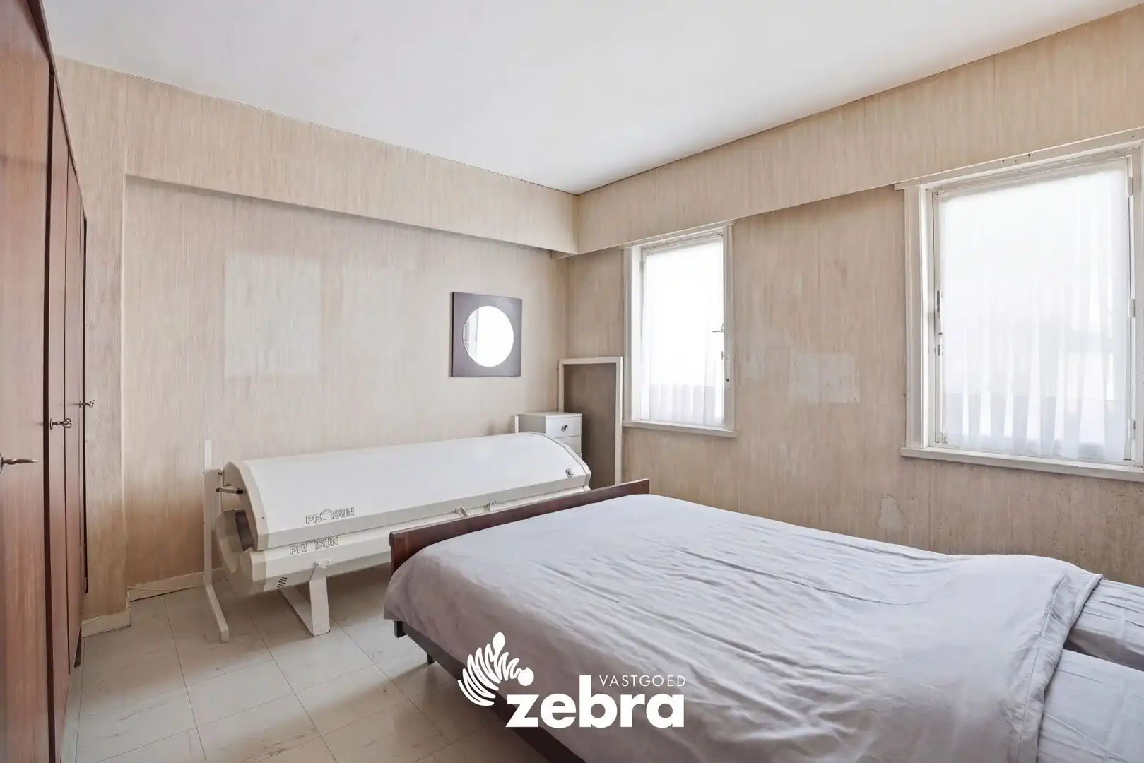 Te renoveren woning met veel potentieel op rustige ligging! foto 11