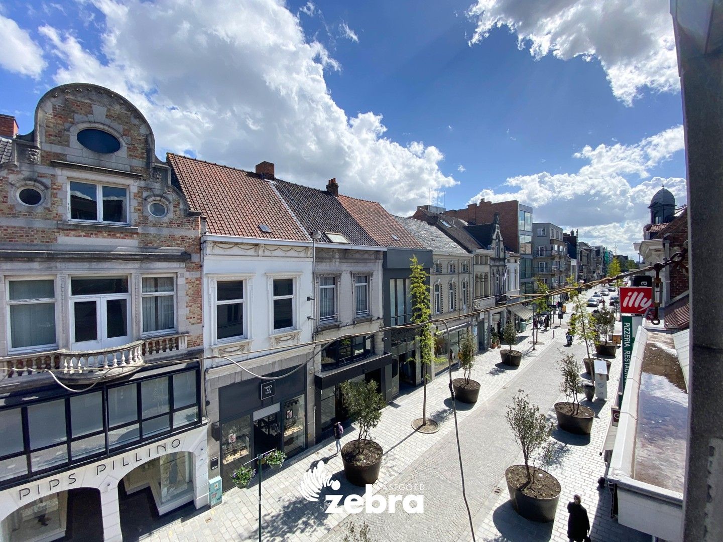 Instapklaar appartement met één slaapkamer op unieke locatie te Roeselare! foto 13