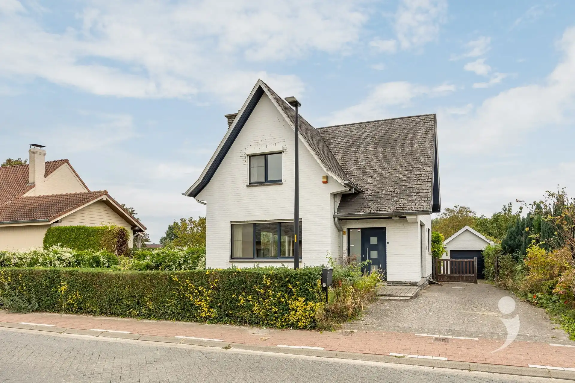 Vrijstaande woning met karakter en bijzonder veel potentieel in Erps-Kwerps foto 2