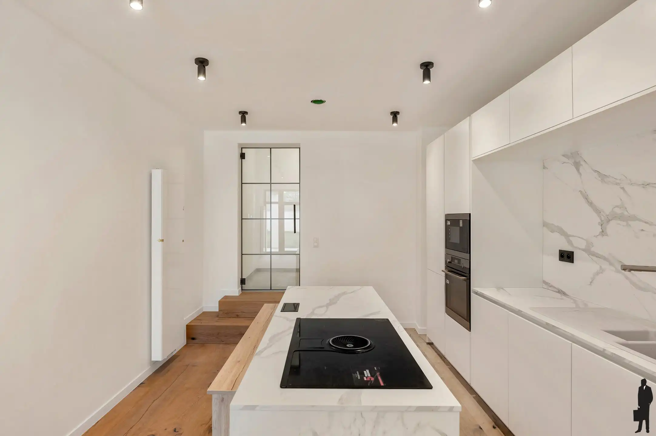 Prachtig gerenoveerd appartement (115 m²) met 2 slk’s en ruime tuin (263 m²) nabij centrum Mechelen. foto 4