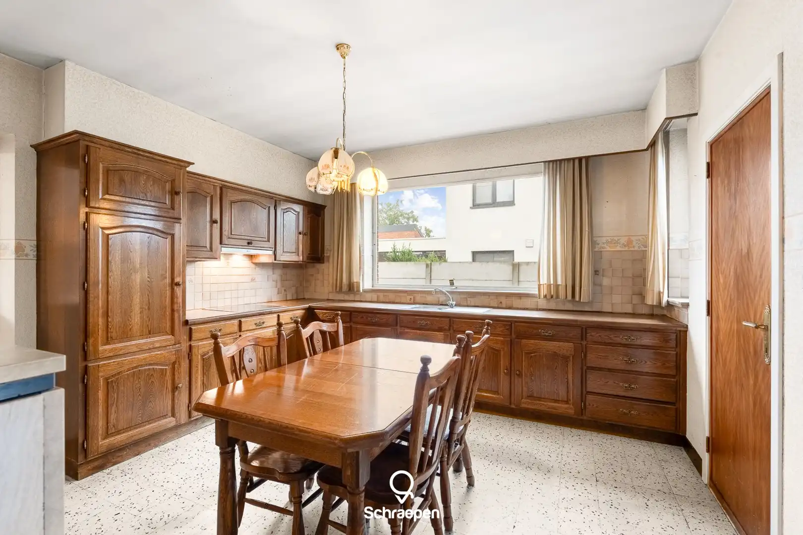 Te renoveren gezinswoning (281 m²) met 3 slpks op een perceel van circa 12,5 are te Zonhoven! foto 6