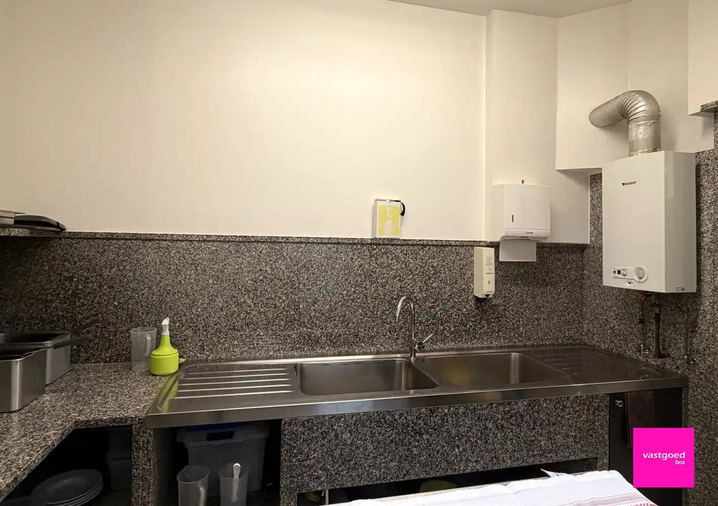 Veelzijdig handelspand met woonst op topligging nabij zee – Oostende/Mariakerke foto 19