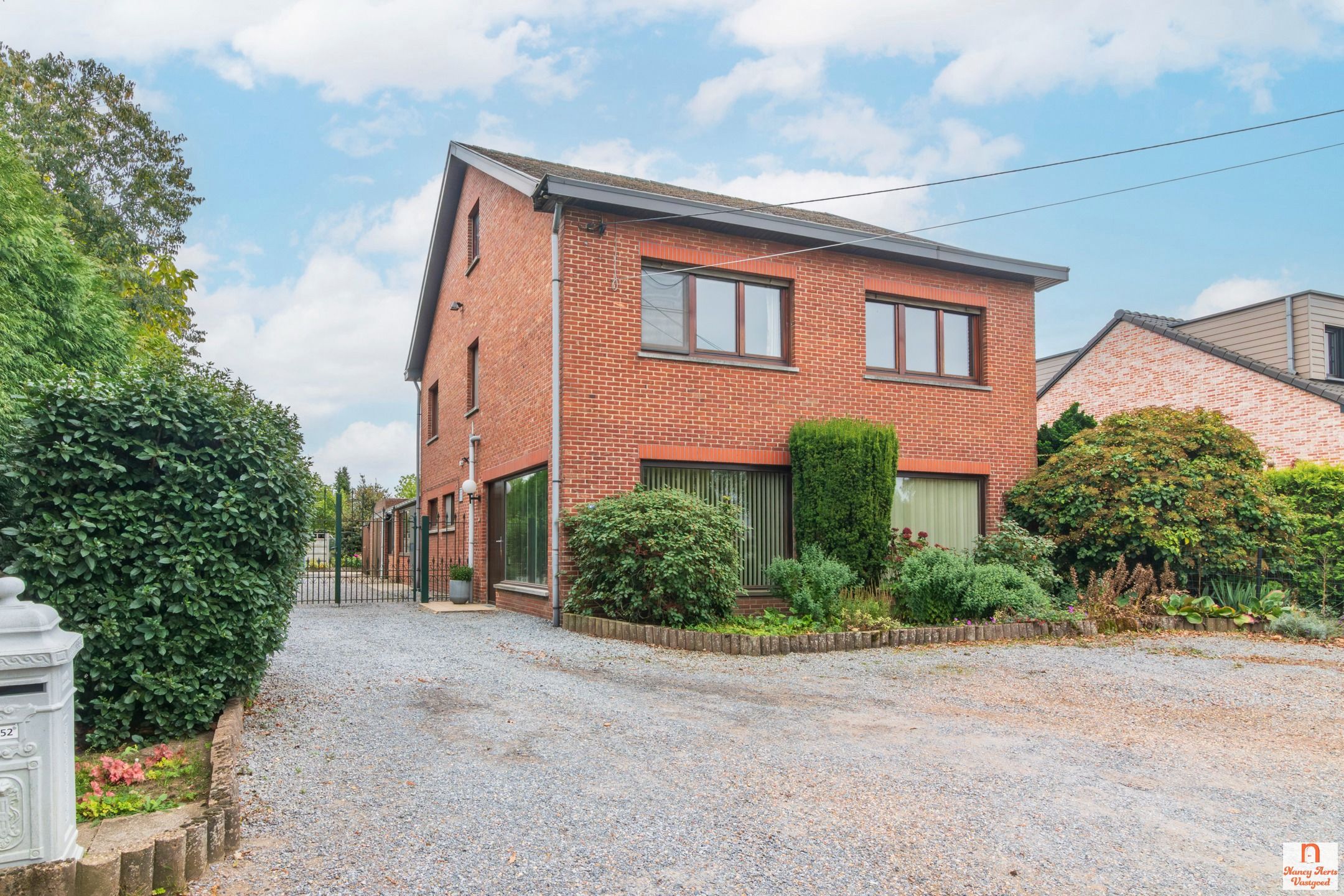 Hoofdfoto van de publicatie: Ruime woning met 4 slaapkamers en uitbreidingsmogelijkheden