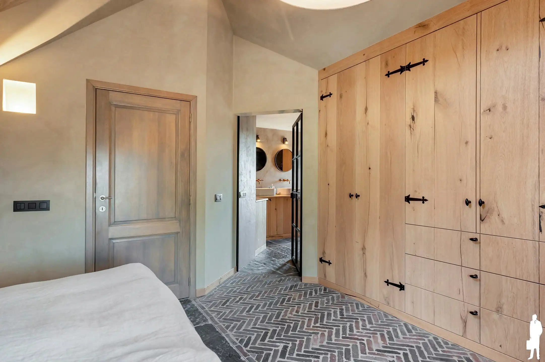 Uitzonderlijke hoeve villa met paardenfaciliteiten op 1ha foto 14