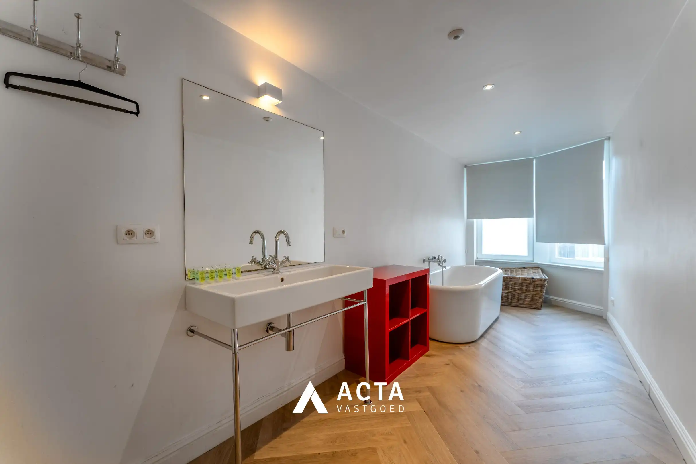 Gerenoveerd herenhuis in het centrum van Oostende foto 17