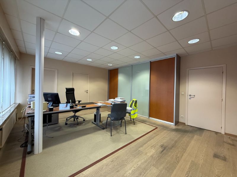 Opbrengsteigendom met 4 appartementen en kantoorruimte in de Haven van Gent foto 9