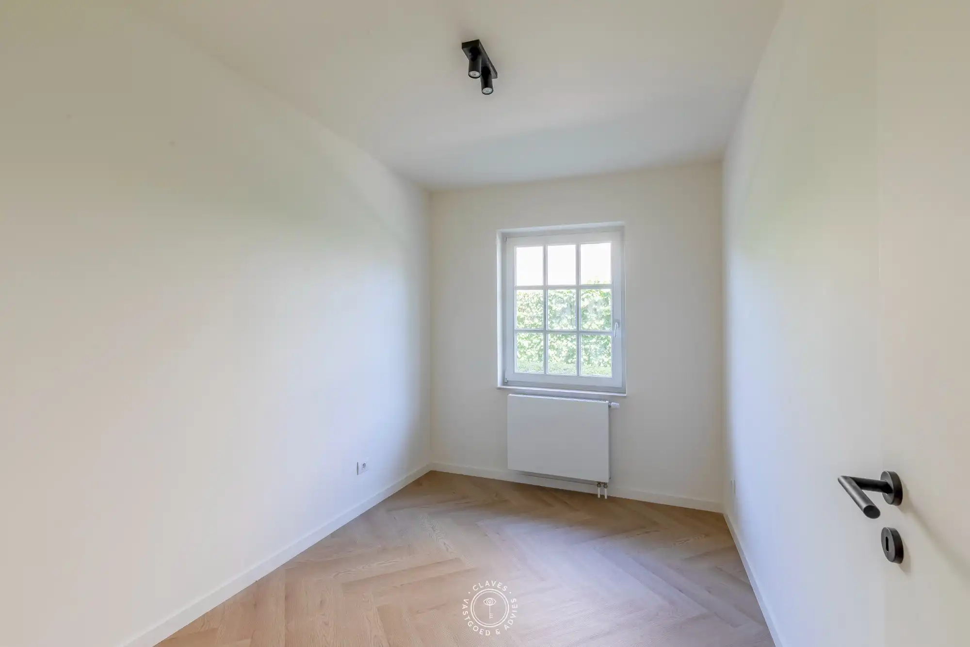 High-end vernieuwbouwappartement met privatieve tuin foto 14