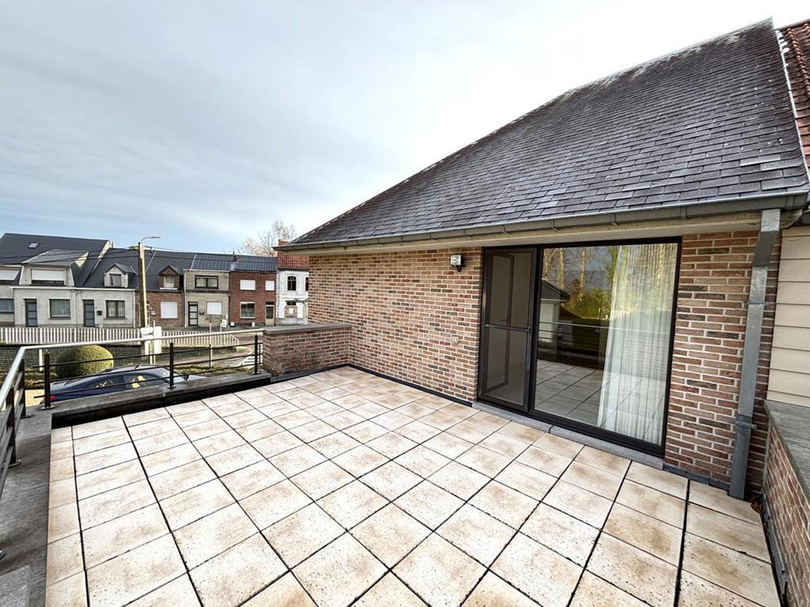 Instapklare halfopen bebouwing met 4 slaapkamers!  foto 23