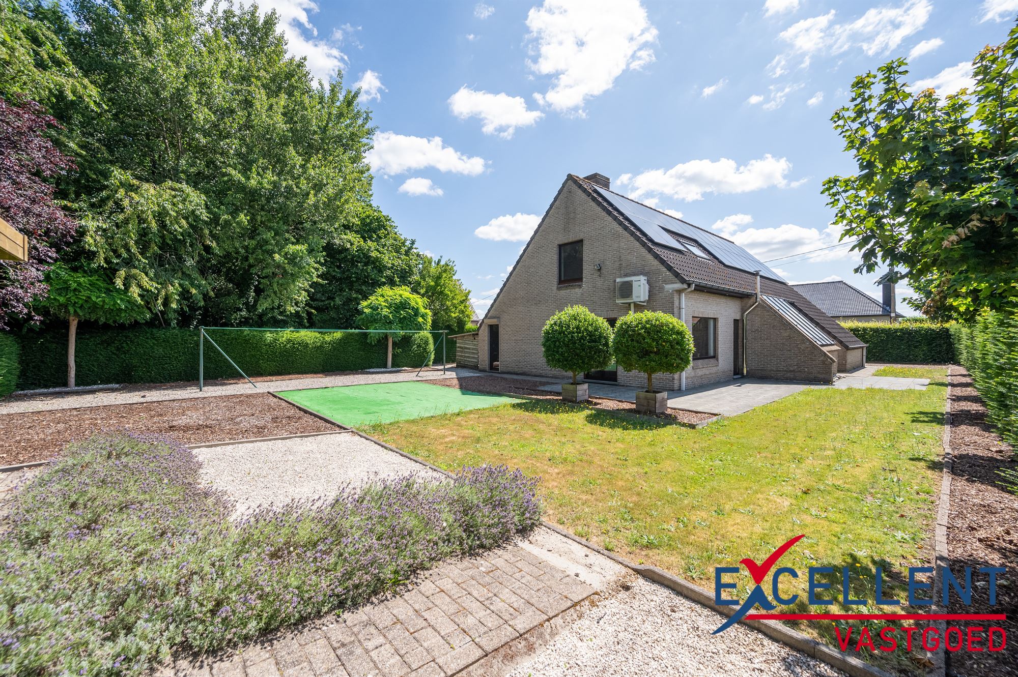 Rustig gelegen en instapklare villa te koop  foto 16