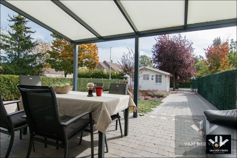 Instapklare en energiezuinige woning met veel licht en ruimte in rustige straat, ideaal voor gezinnen of kangoeroewonen! foto 4