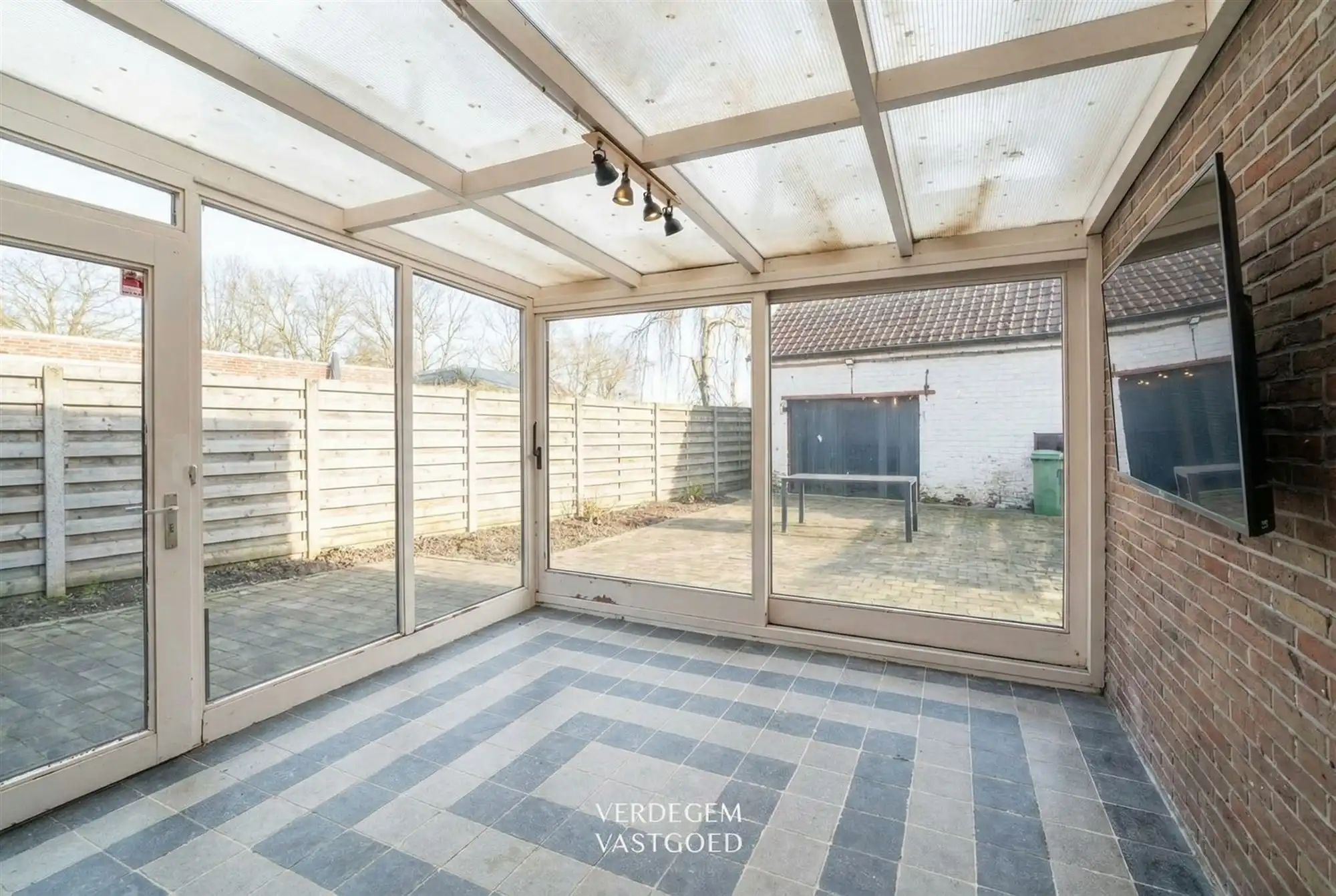 Ruime vrijstaande woning met 3 slaapkamers, tuin en garage / atelier foto 14
