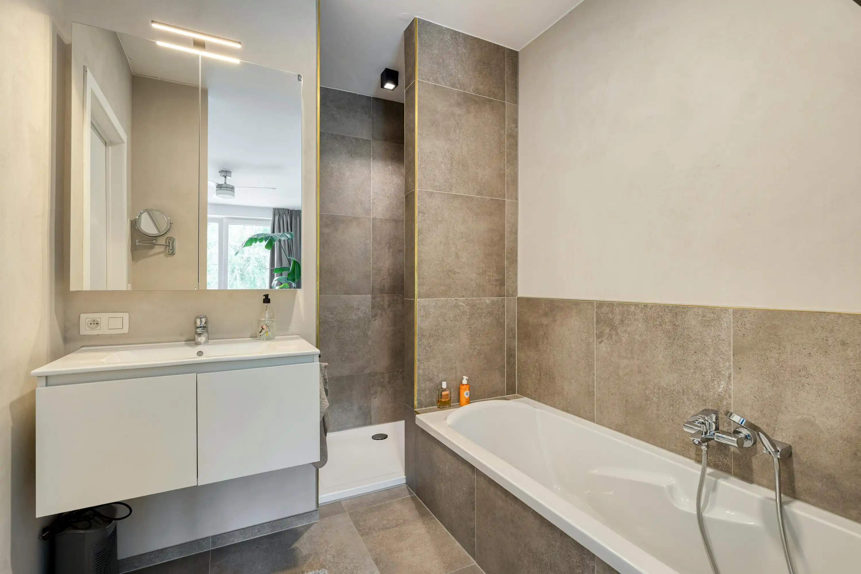 Luxueuze passiefwoning met zuidgerichte tuin foto 18