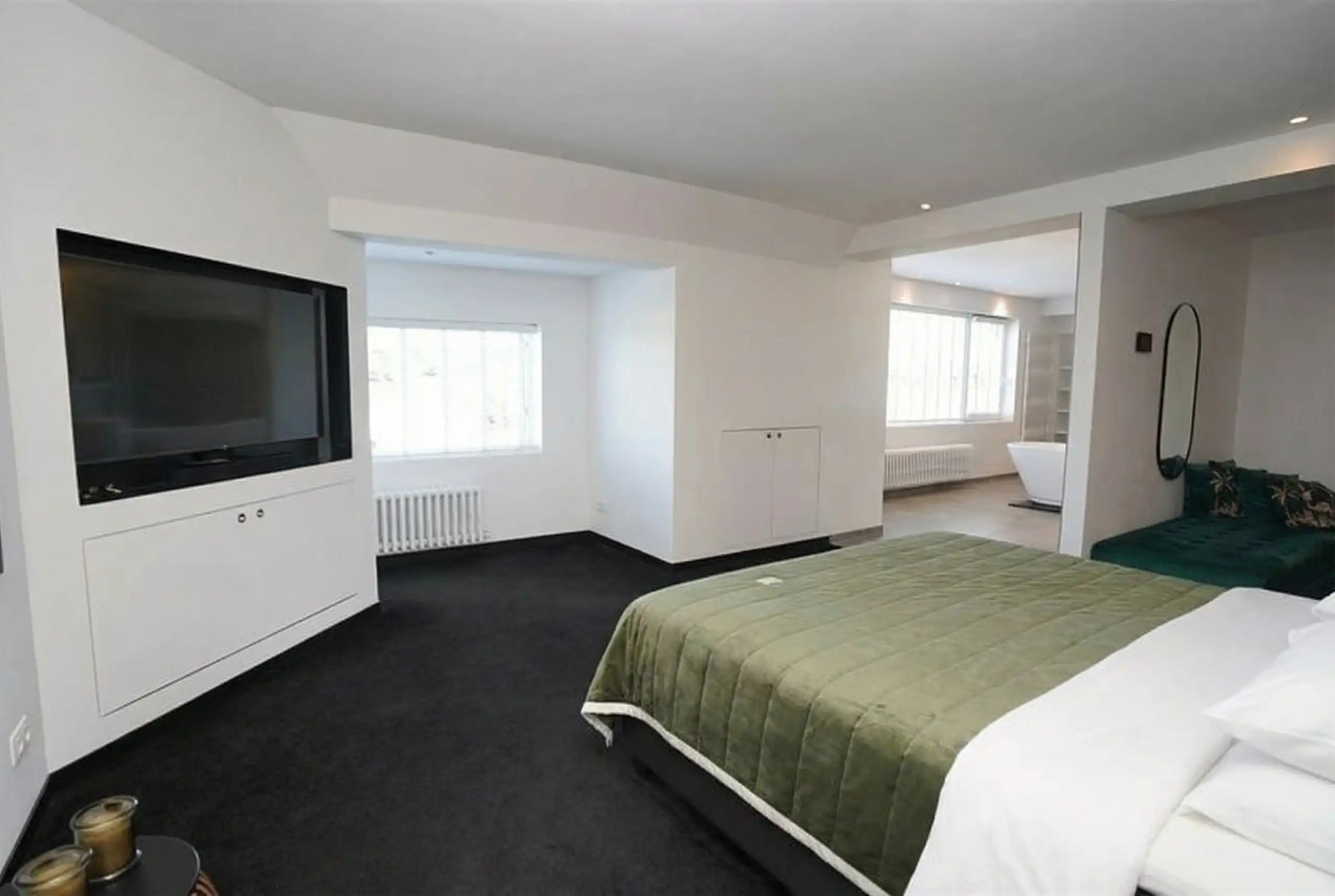 Grote gezinseigendom met 5 SLPK - BUREEL - ZWEMBAD! foto 15