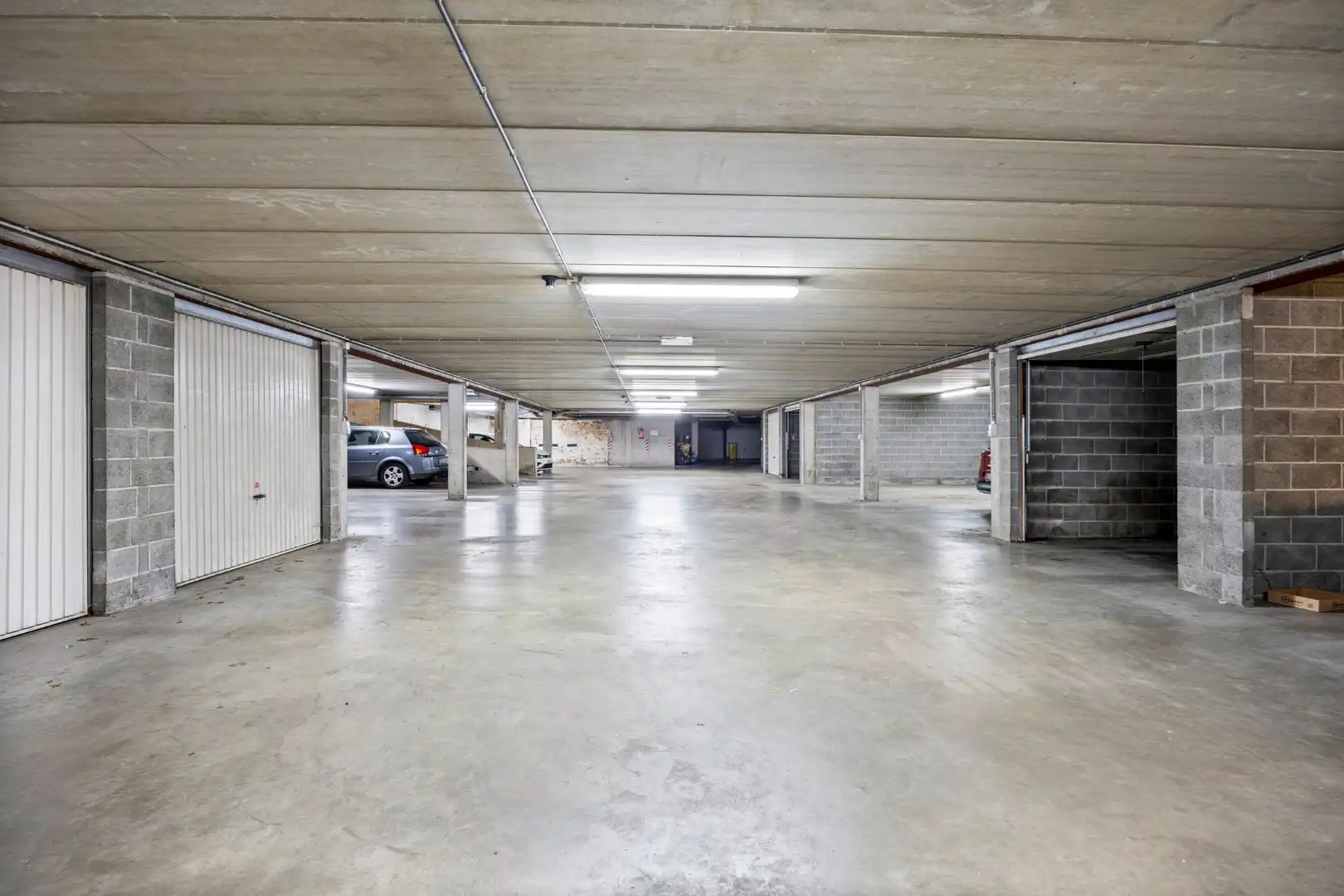 Appartement met 2 slaapkamers, garagebox en kelderberging in Mol-centrum ! foto 15