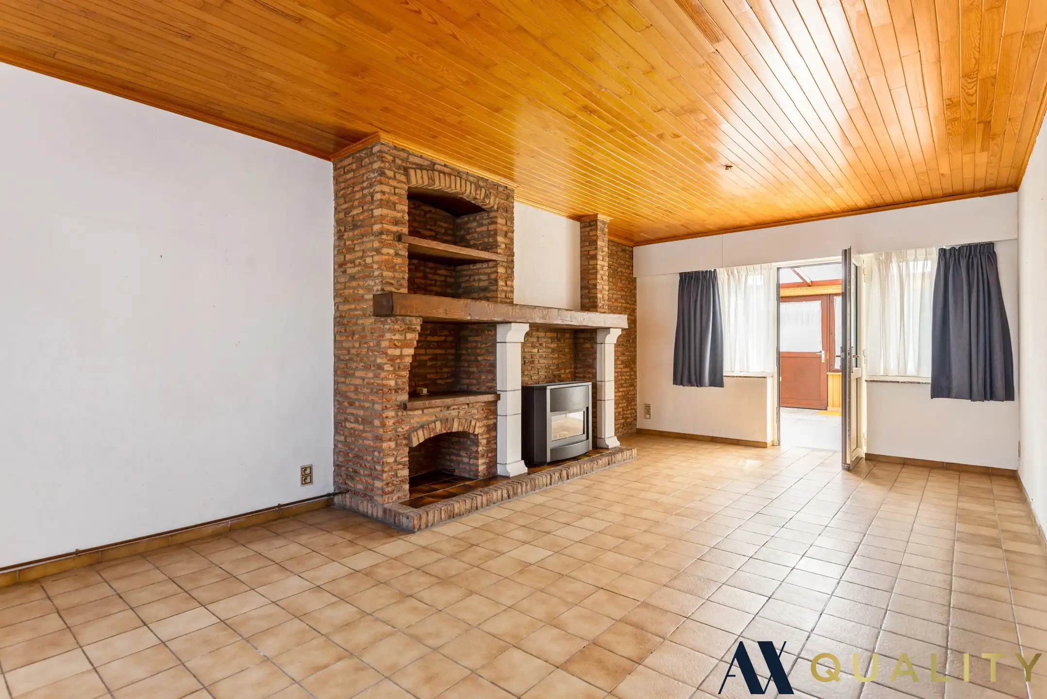 IN OPTIE!!!! Gesloten bebouwing met ruim terras foto 2