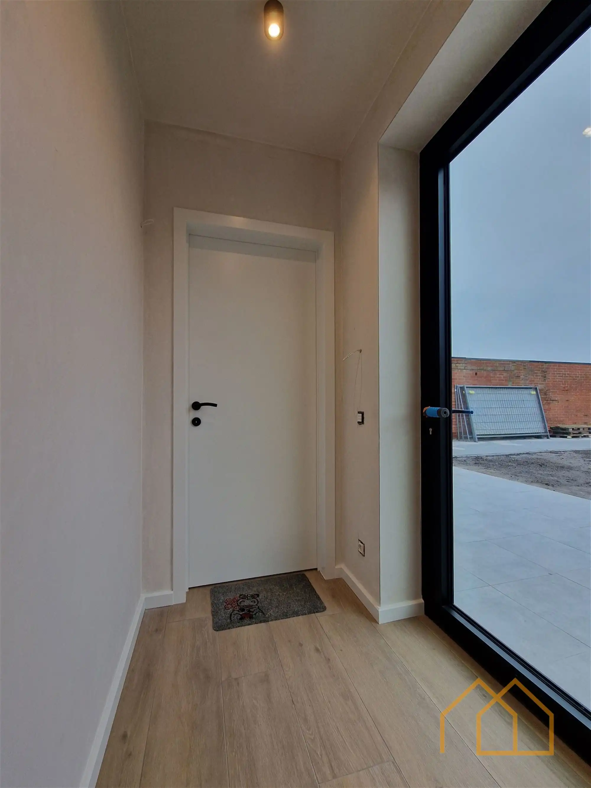 Moderne nieuwbouw met tuin en 3slk foto 9