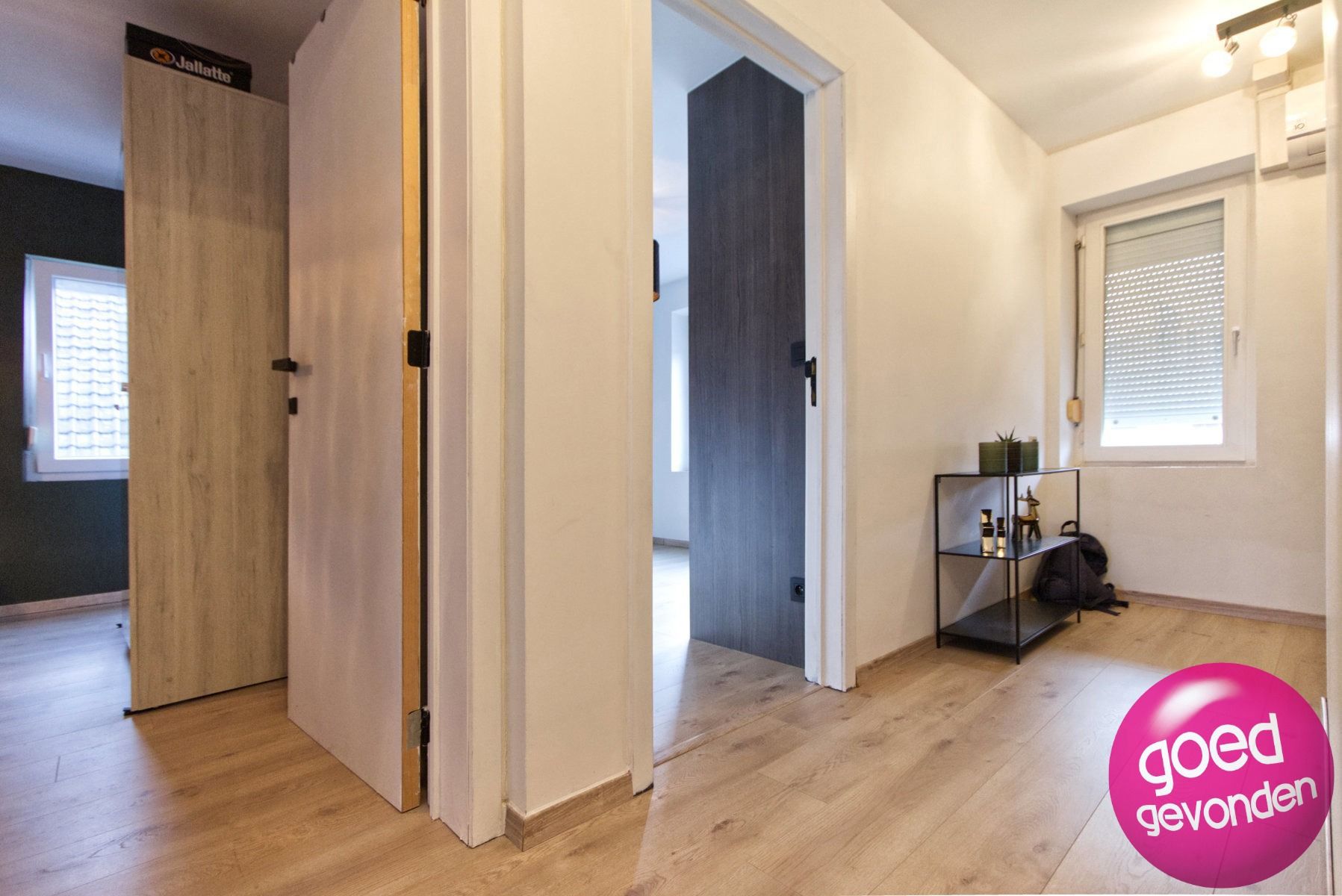 HOB - GERENOVEERD - 3 SLK - 2 BDK - TUIN - TERRAS - PARKING foto 32