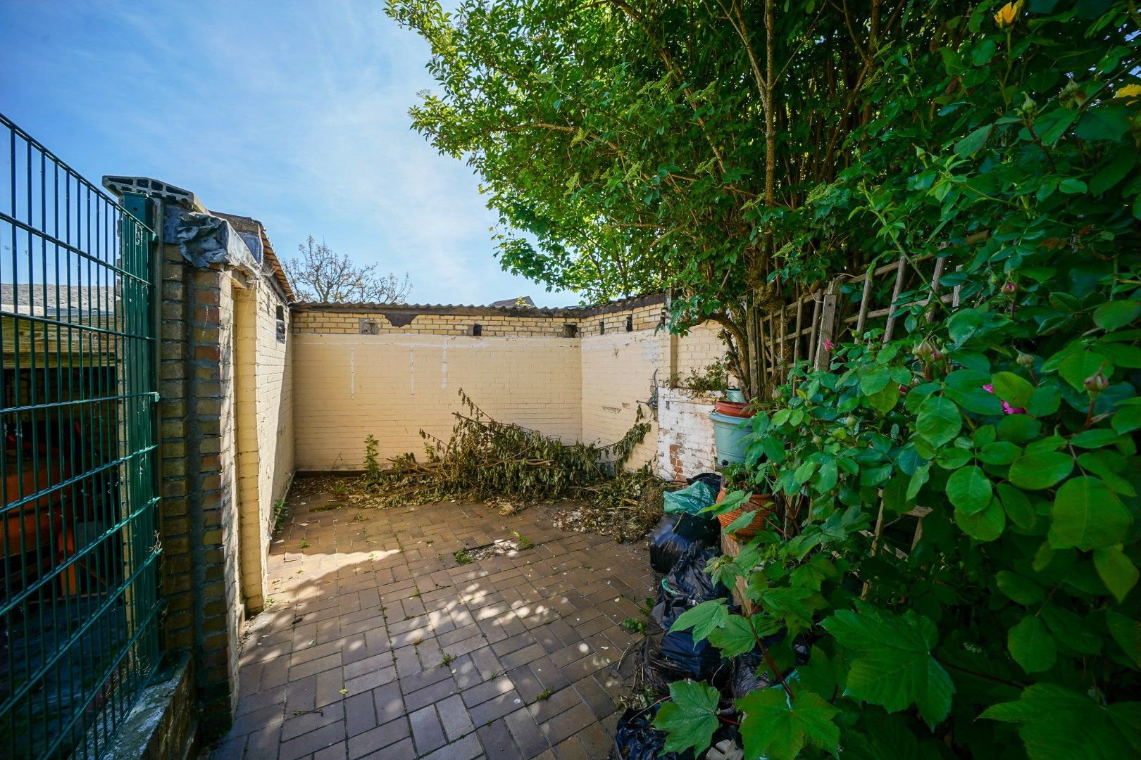 Te renoveren woning met tuin en garage aan de Spuikom te Bredene foto 18