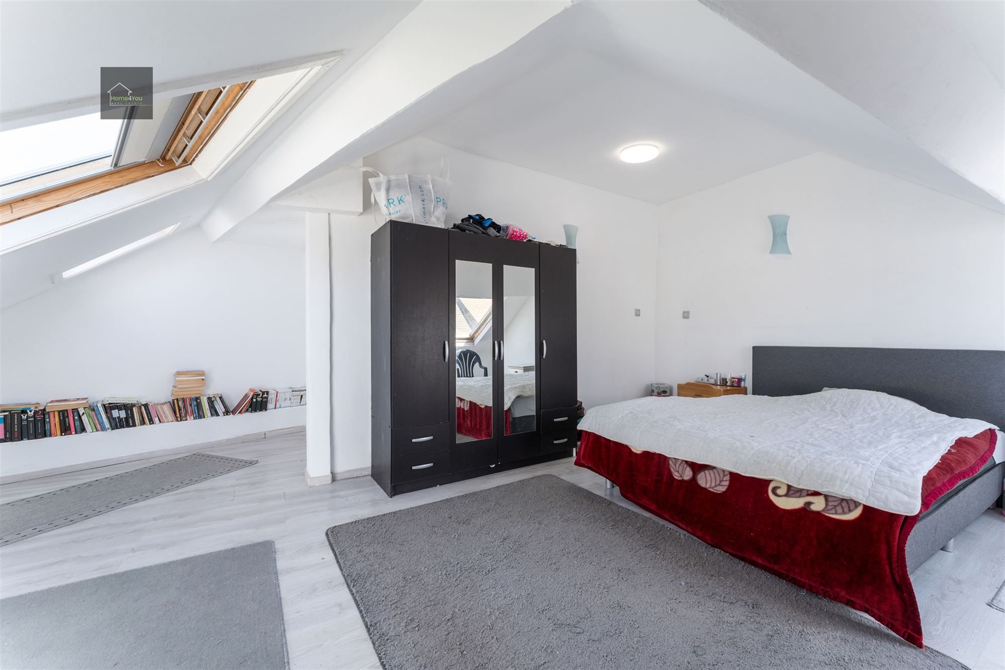 Karaktervol hoekpand 3 slaapkamers, terrasje op toplocatie! foto 2