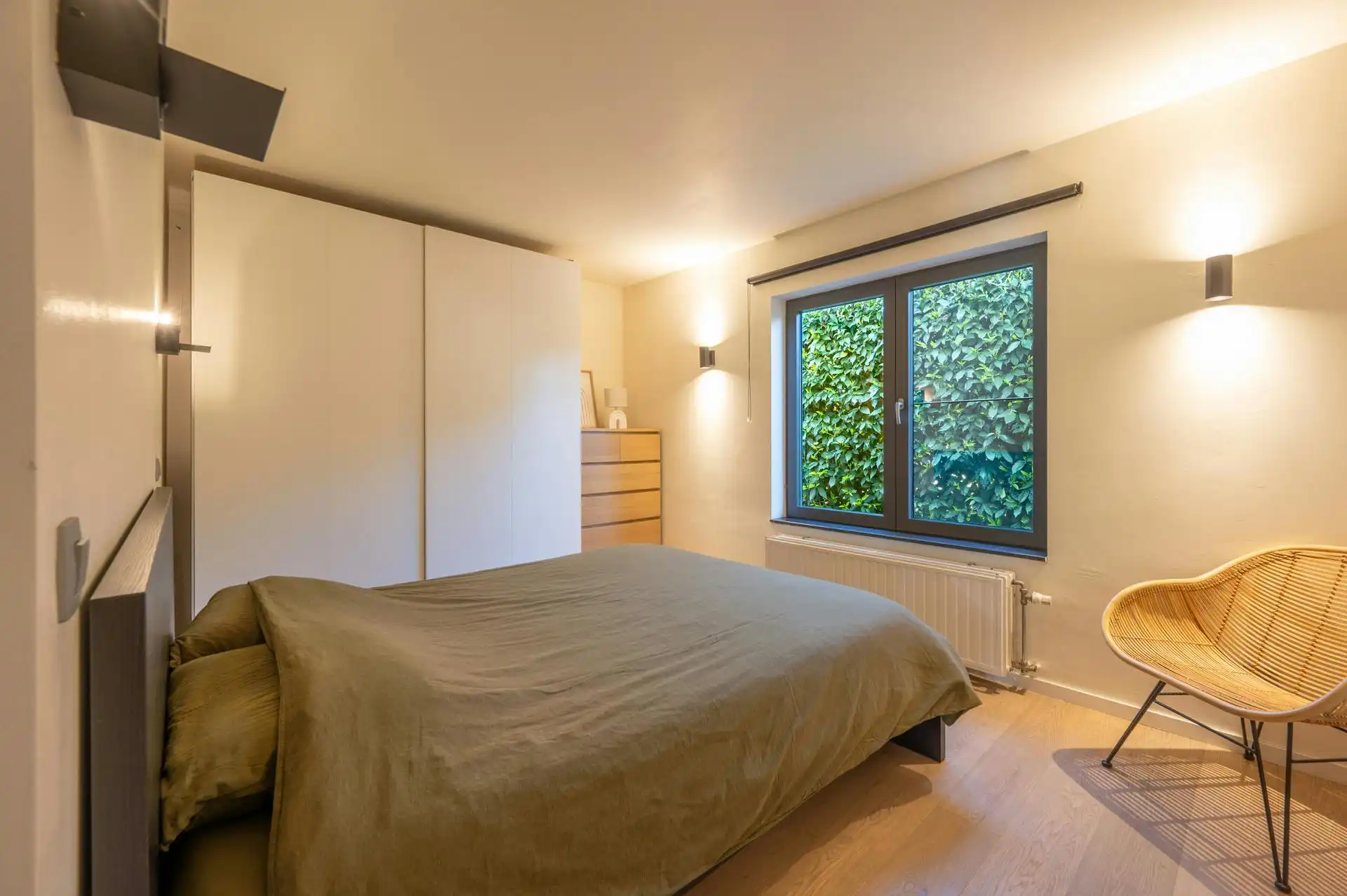 Huis met 4 slaapkamers en open zicht op groen vlakbij Brugge foto 13