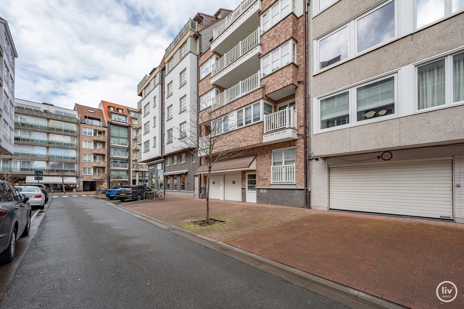 Gezellig en récent duplex appartement met aangenaam terras centraal gelegen op de Duinviooltjesstraat vlakbij de Dumortierlaan te Knokke foto 4