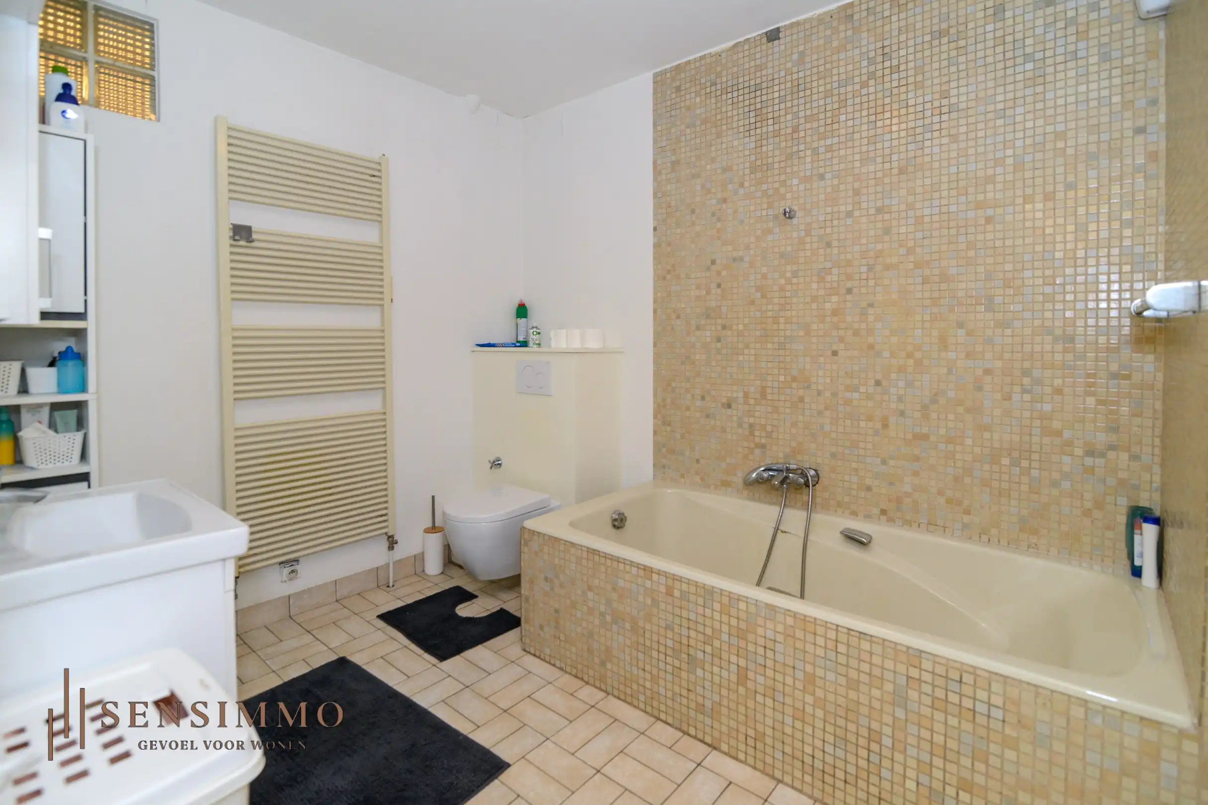 Gelijkvloersappartement met 2 slaapkamers + terras, parking en kelderberging foto 12