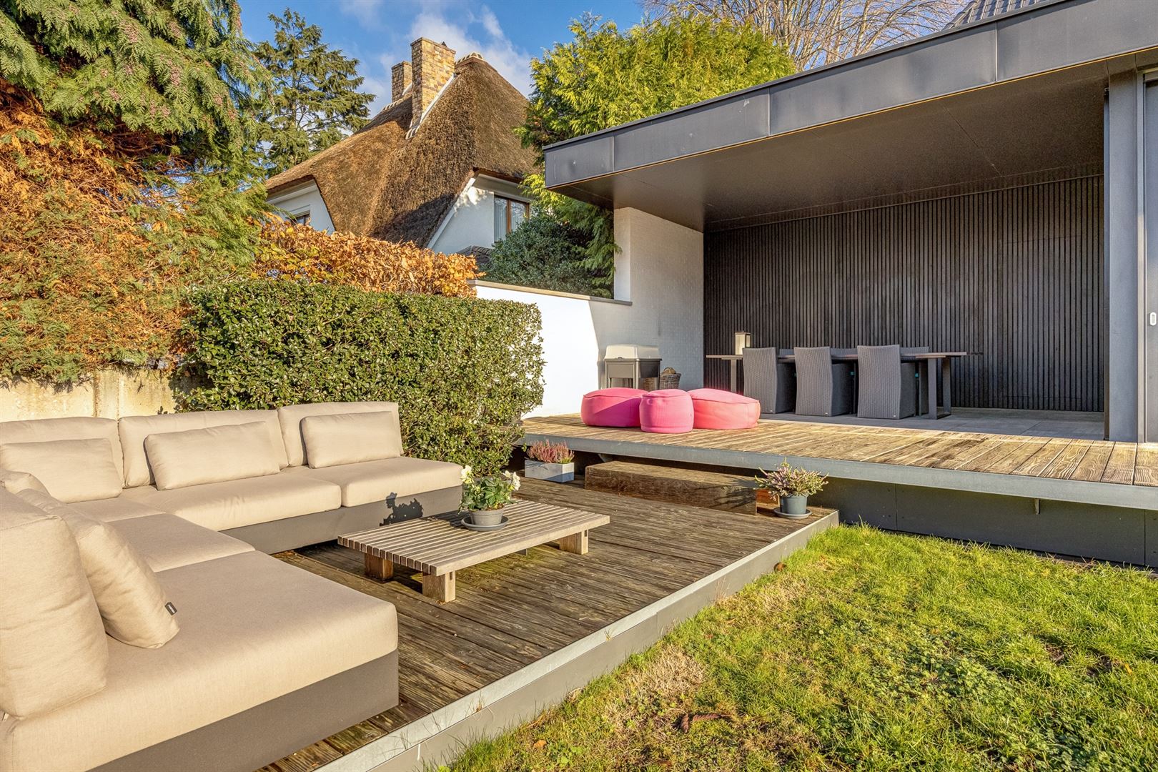 Stijlvolle villa met moderne uitbouw en zuidwest tuin. foto 26