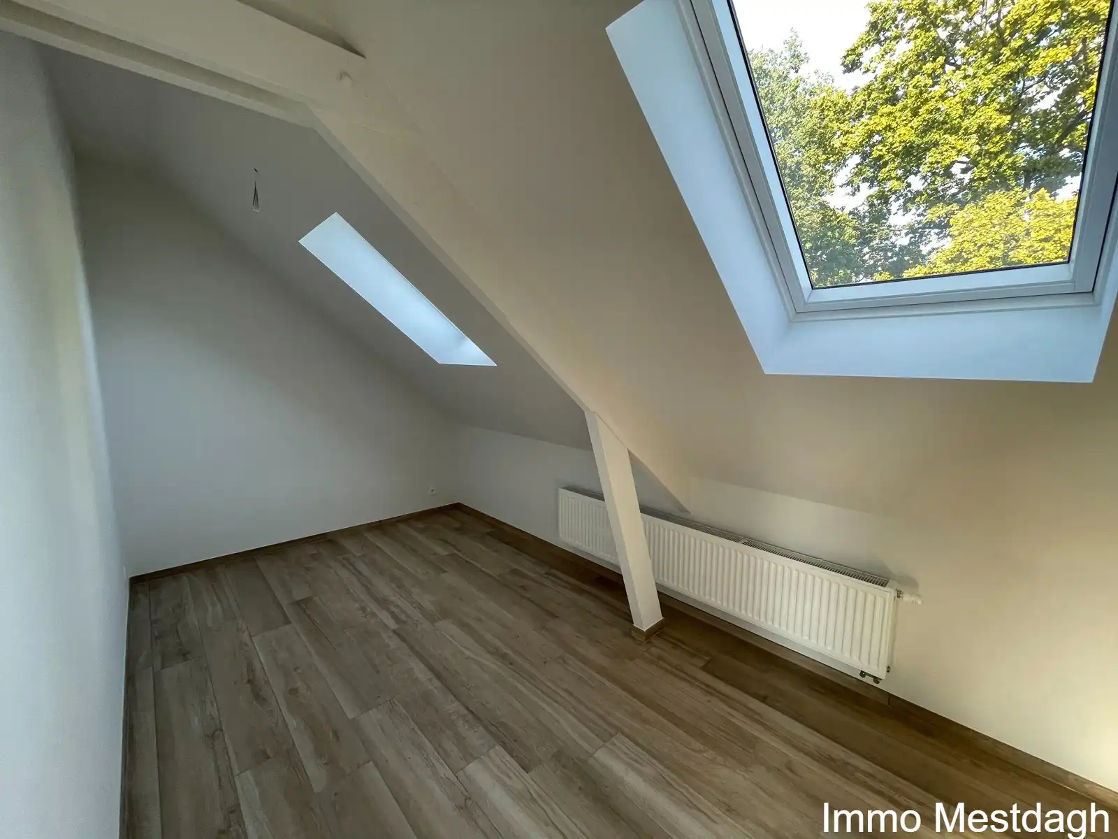 Ruim en modern afgewerkt duplexappartement (3 SLK) in het centrum van Paal foto 21