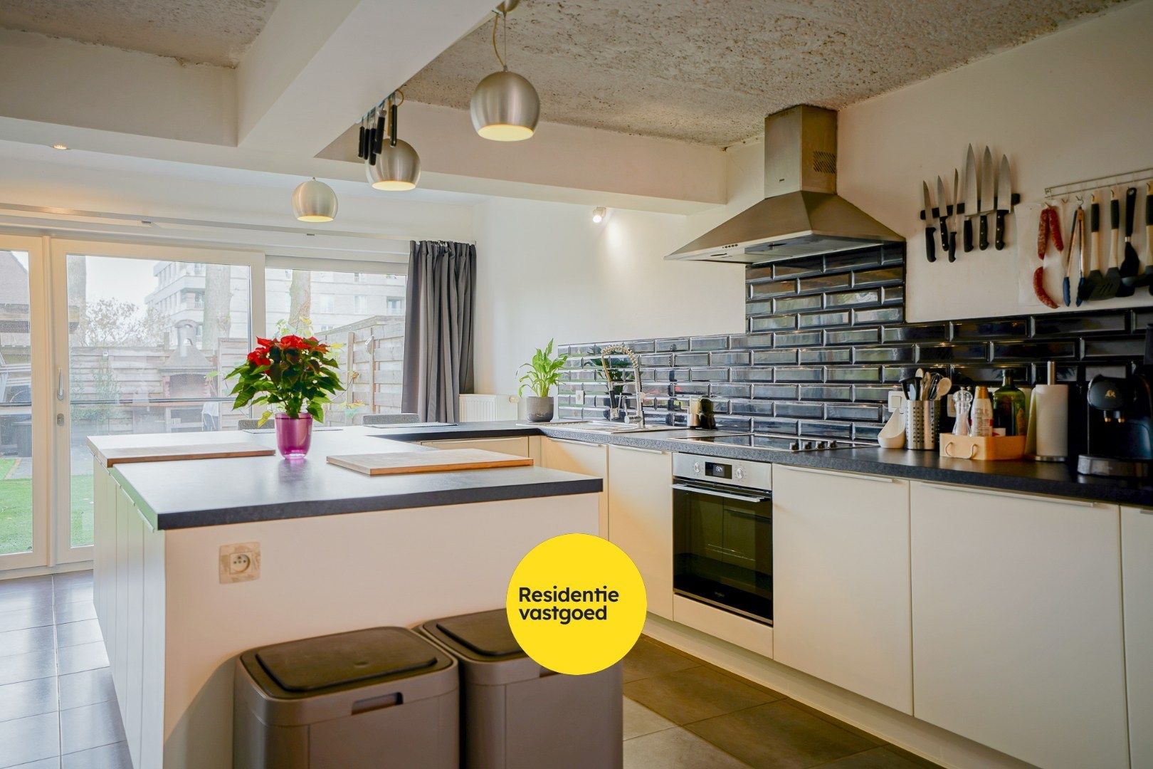 Instapklare, energiezuinige gezinswoning met 4 slpks in Sint-Pieters foto 2