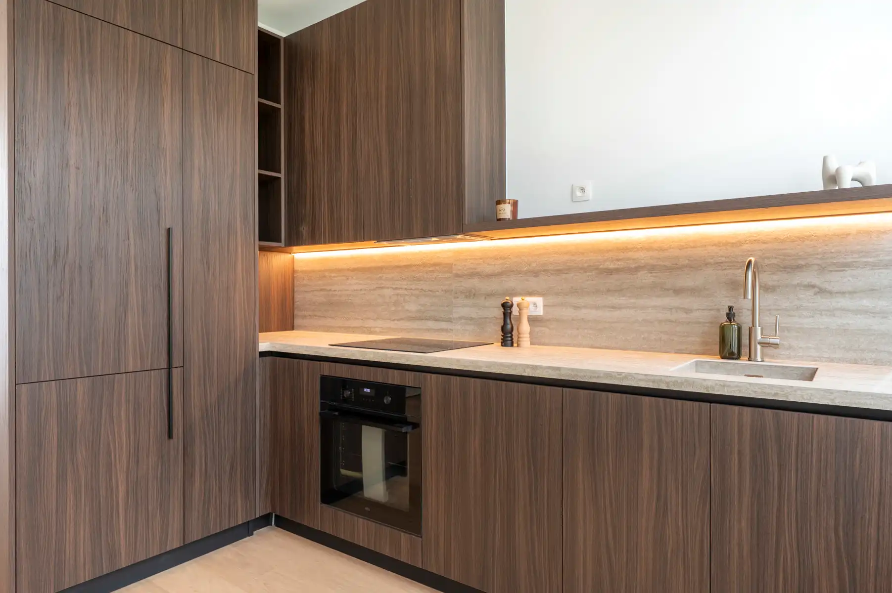 Zonnig Zuid-appartement met KMSKA-view foto 4