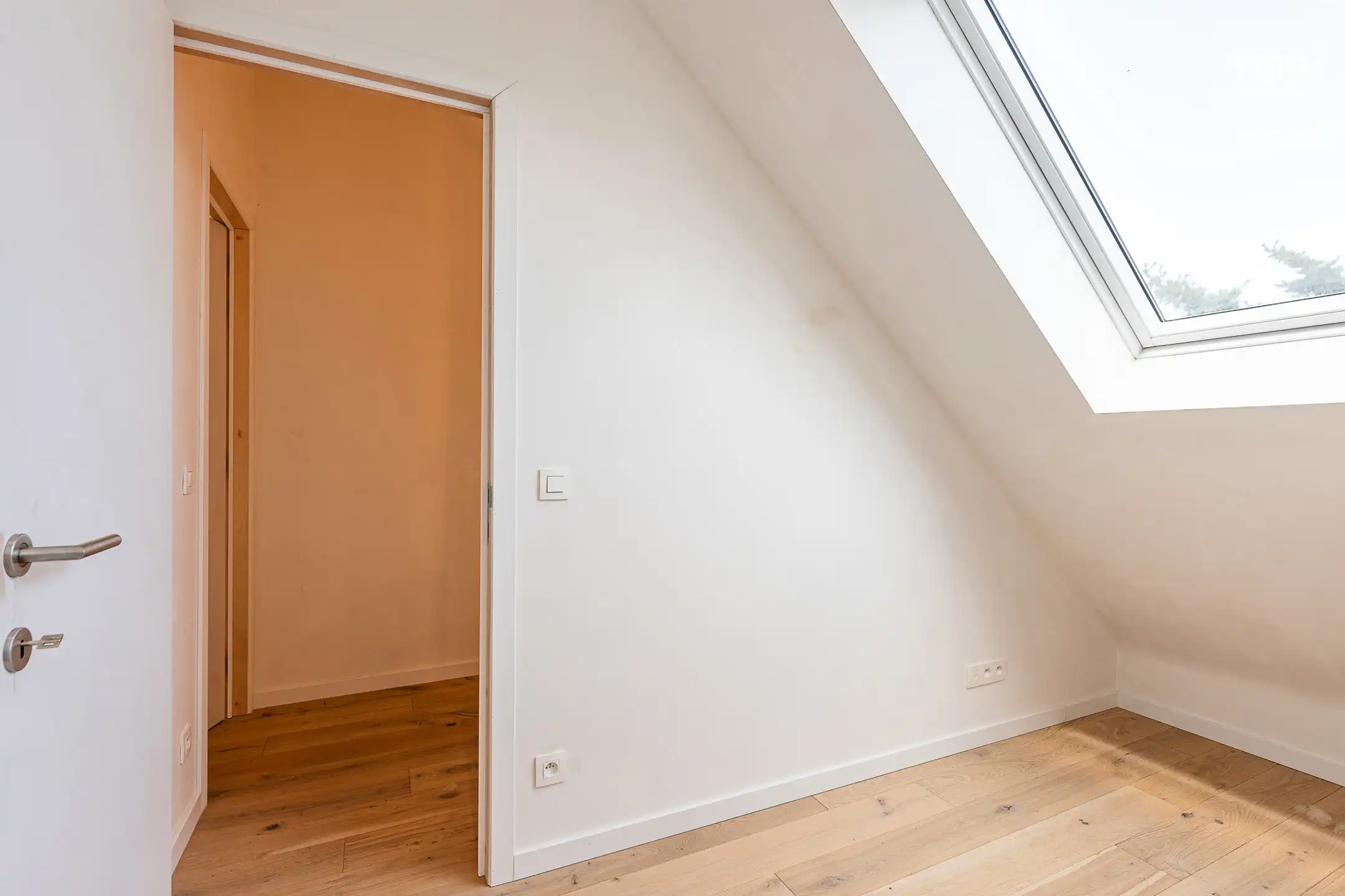 Totaal gerenoveerde woning (EPC A+) met 3 slaapkamers en tuin.  foto 21