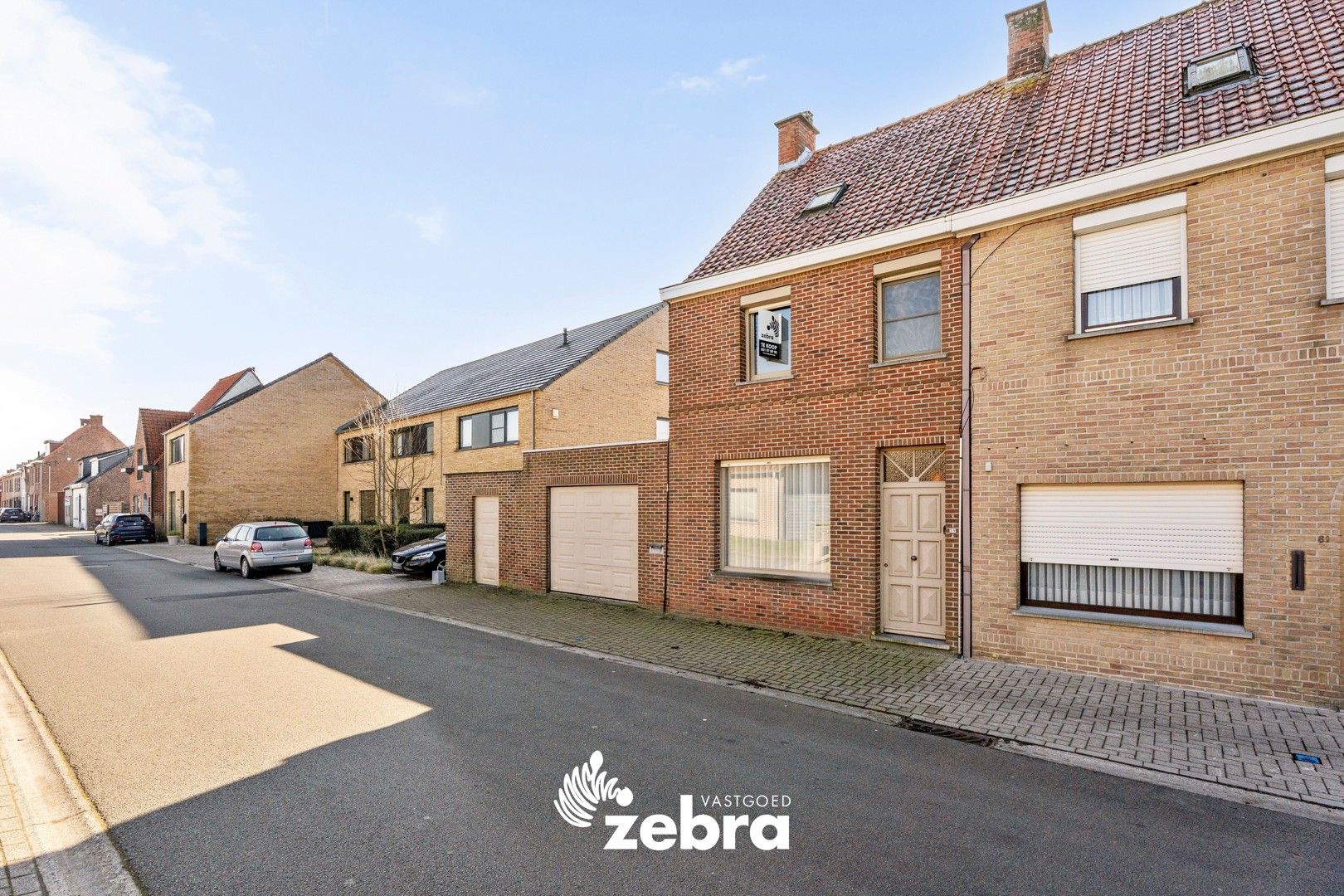 Charmante woning met drie slaapkamers en zuidgerichte tuin te Izegem! foto 25