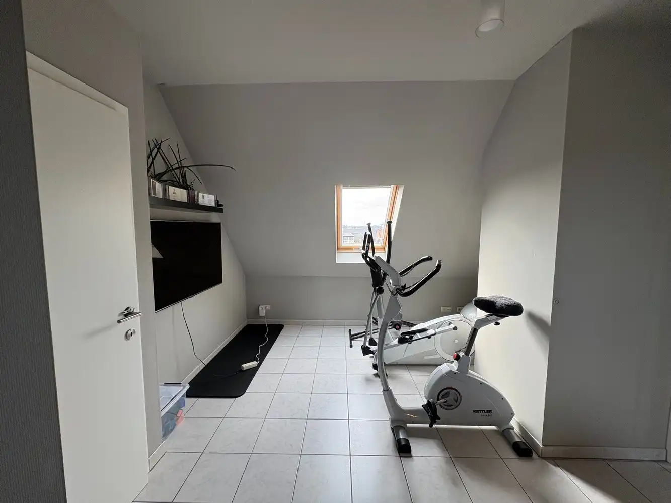 Riant instapklaar appartement (ca 204 m²) op de Kleine Ring met 2 staanplaatsen foto 23