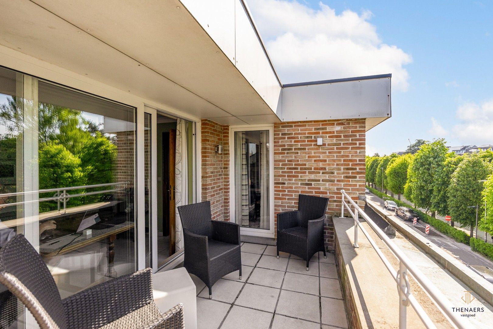 Ruimte, rust én de stad om de hoek – wonen in hartje Sint-Truiden! foto 2