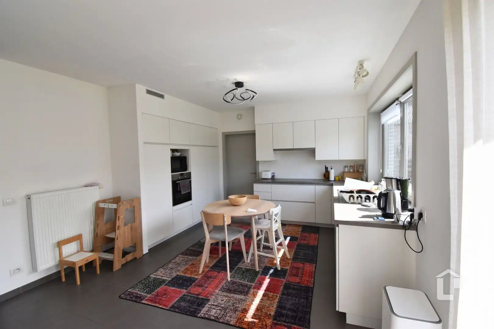 Rustig gelegen instapklare woning in residentiële wijk te huur in De Pinte foto 4