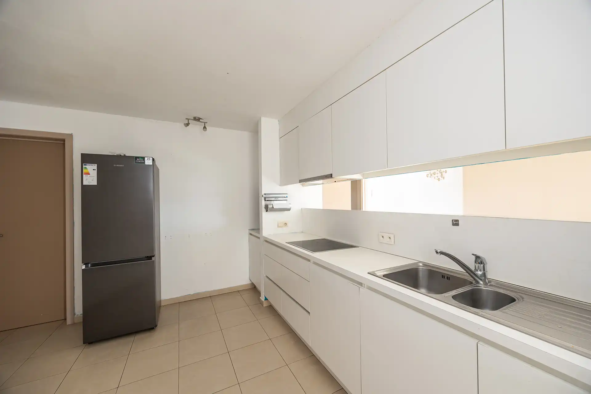 Recent appartement (2005) met ruime living en 3 slaapkamers foto 6
