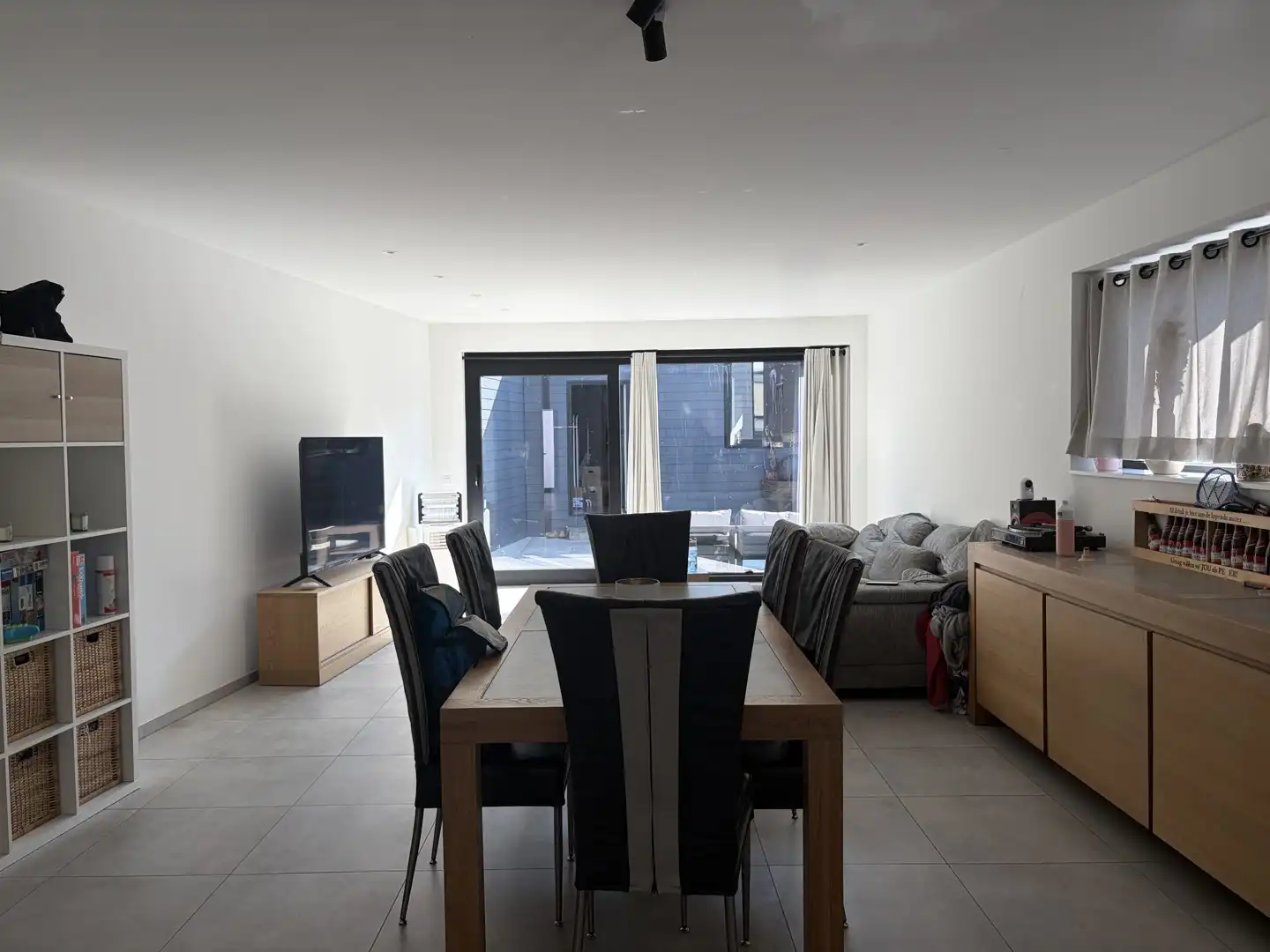 Moderne halfopen woning met alle comfort. foto 4