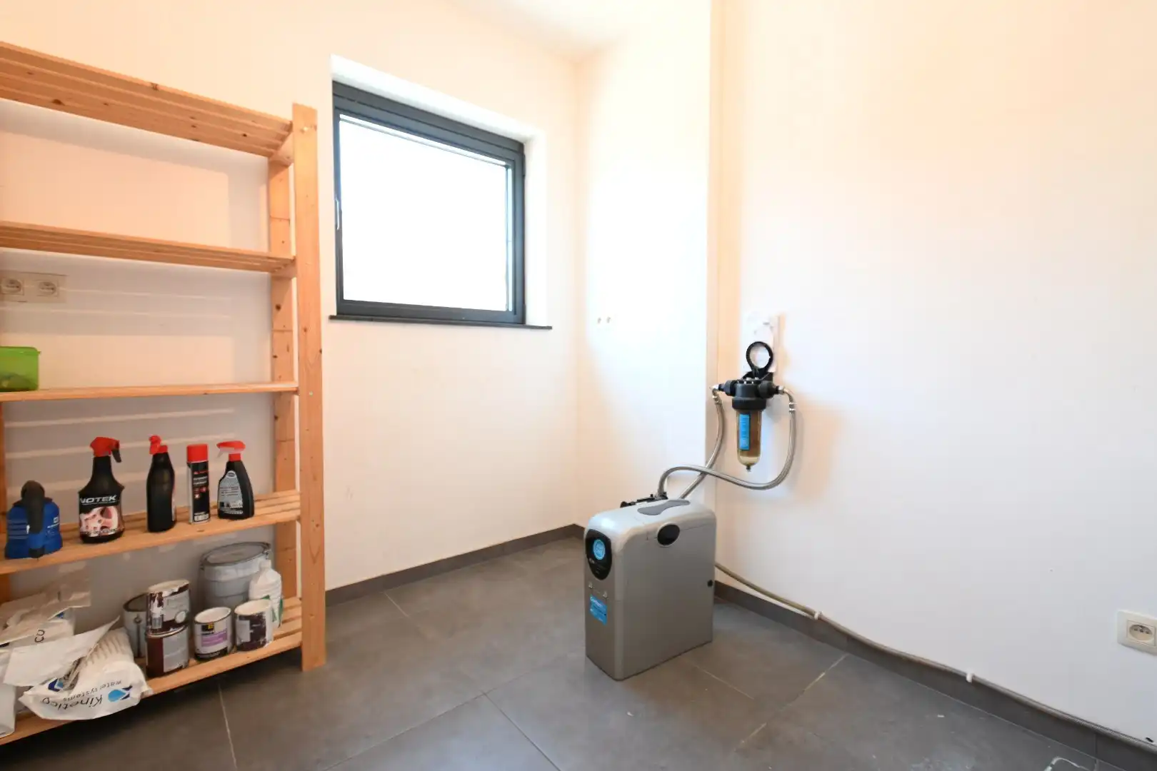 Knap ingericht ruim duplex-appartement met 3 slaapkamers te  Bilzen - Merem + autostandplaats foto 11