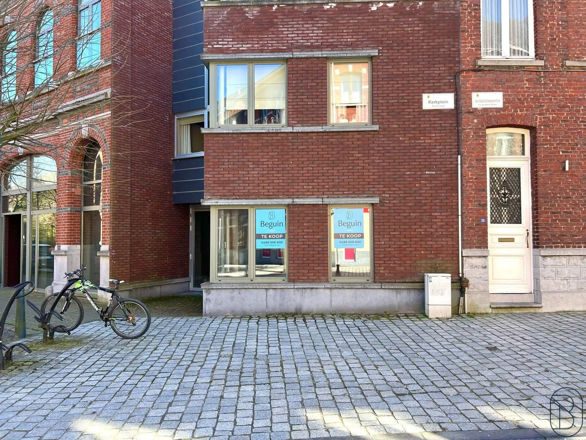TOPGELEGEN gelijkvloers casco-kantoorruimte van 133m2, foto 2