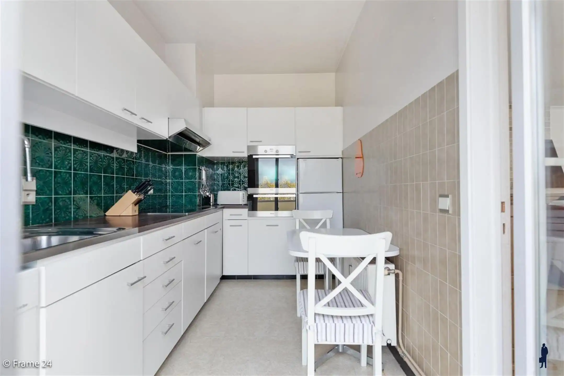 Zéér ruim appartement op een steenworp van het Valaarpark foto 4