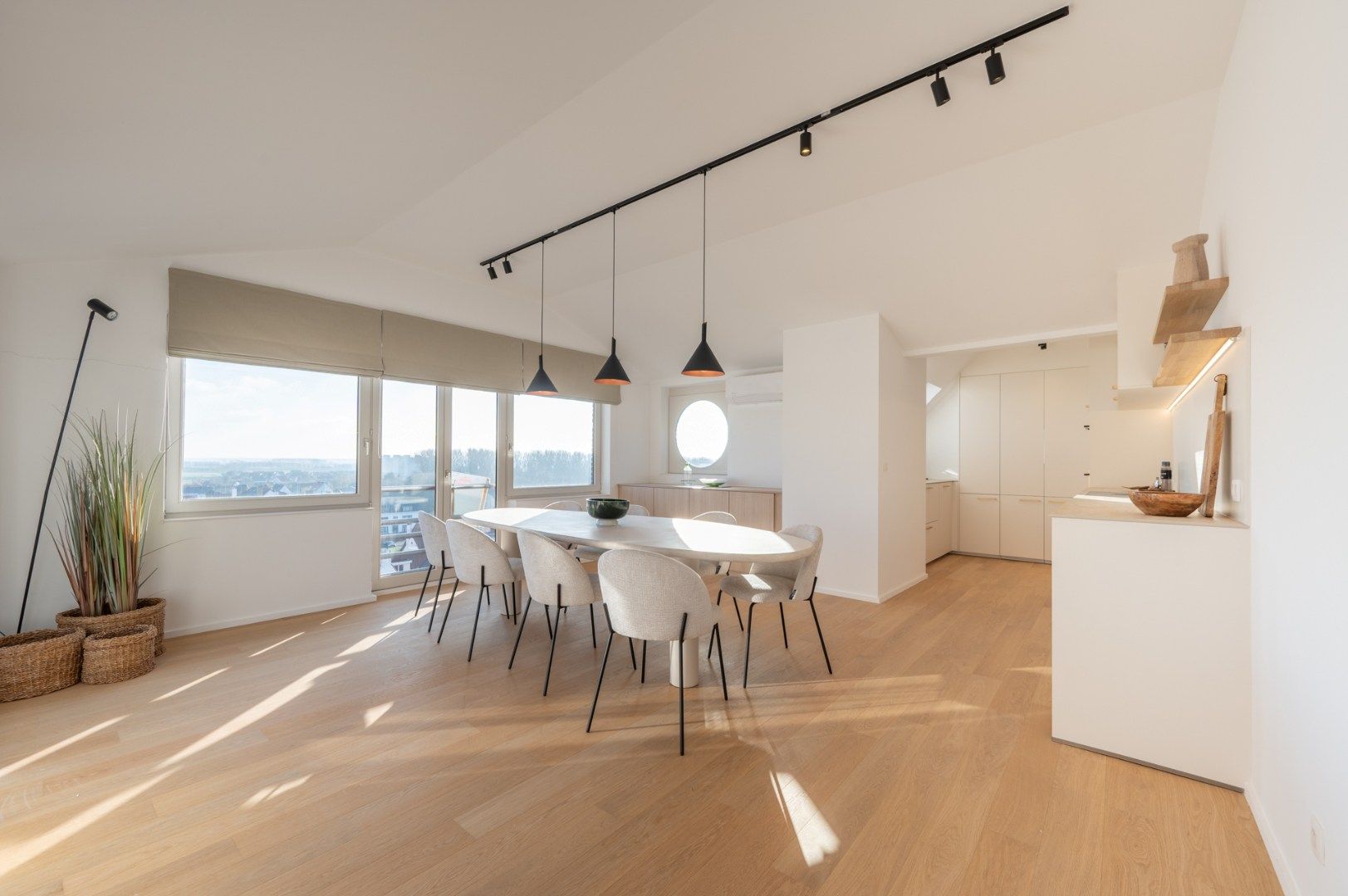 Ruim penthouse van 174 m² met vier slaapkamers en zonneterras foto 7