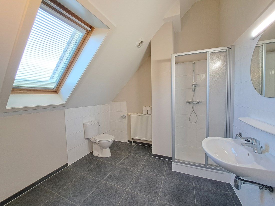 Perfect onderhouden rijwoning te Lommel foto 15