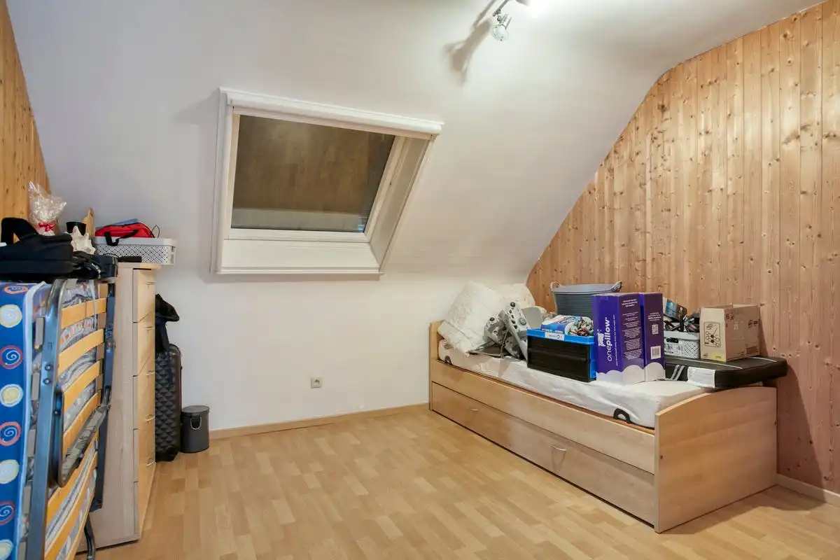 Charmante gezinswoning met 3 slaapkamers en garage in Heule! foto 8