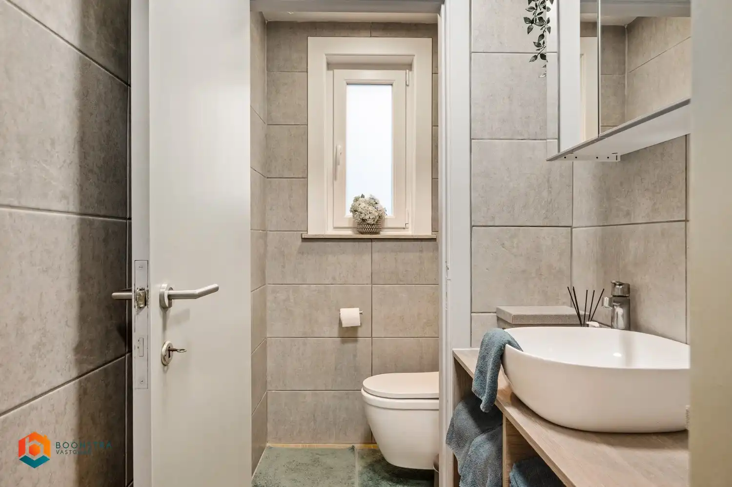 Leuke gezinswoning met 4 slpkrs en leuke tuin (1200 m²) foto 16