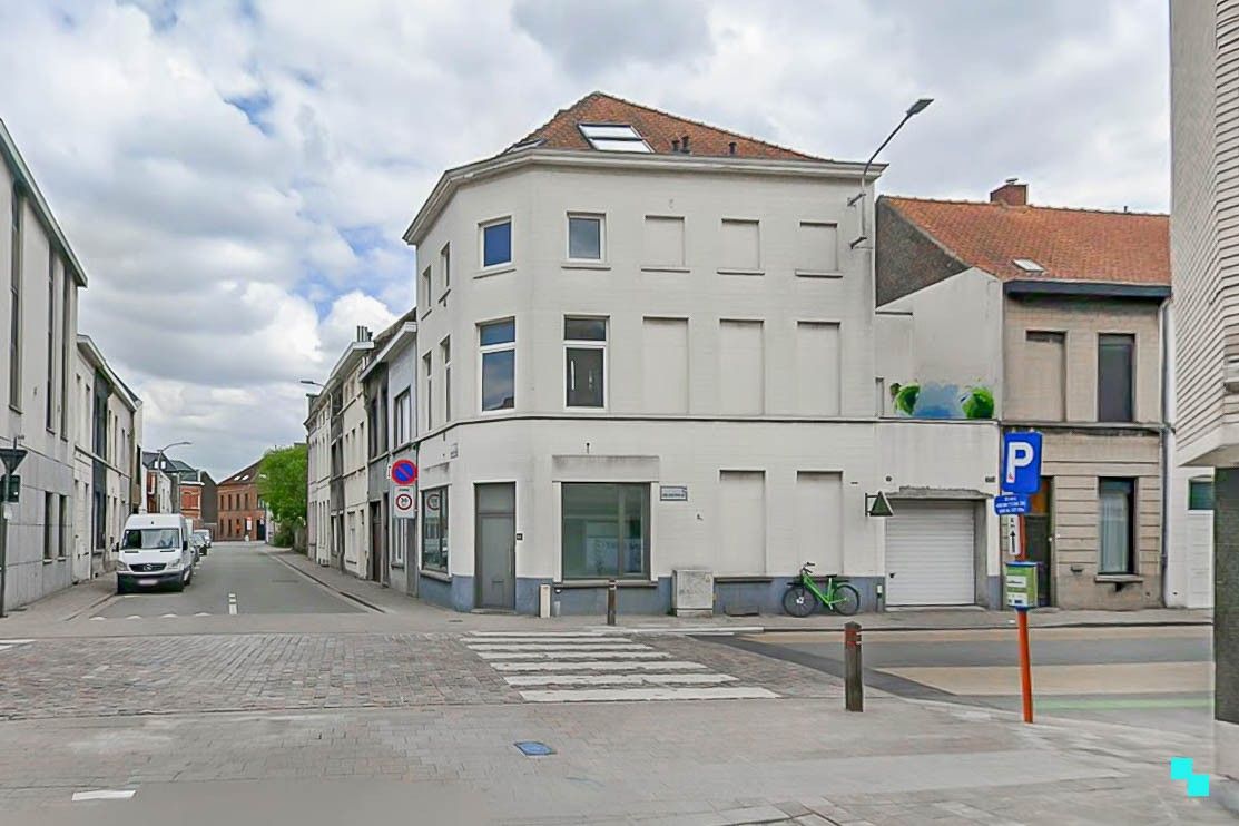 Karaktervolle gezinswoning nabij centrum Kortrijk foto 25