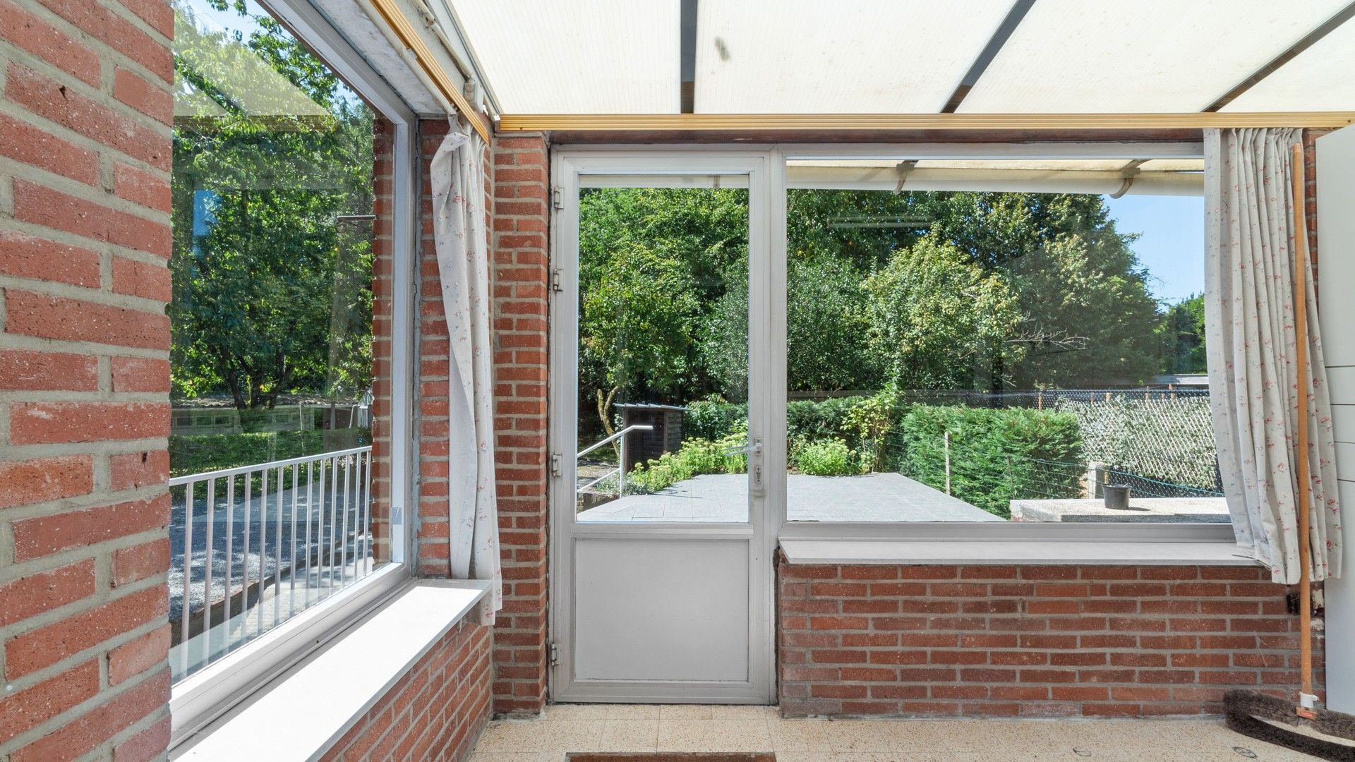 Vrijstaande woning op perceel van 9a 37ca foto 13