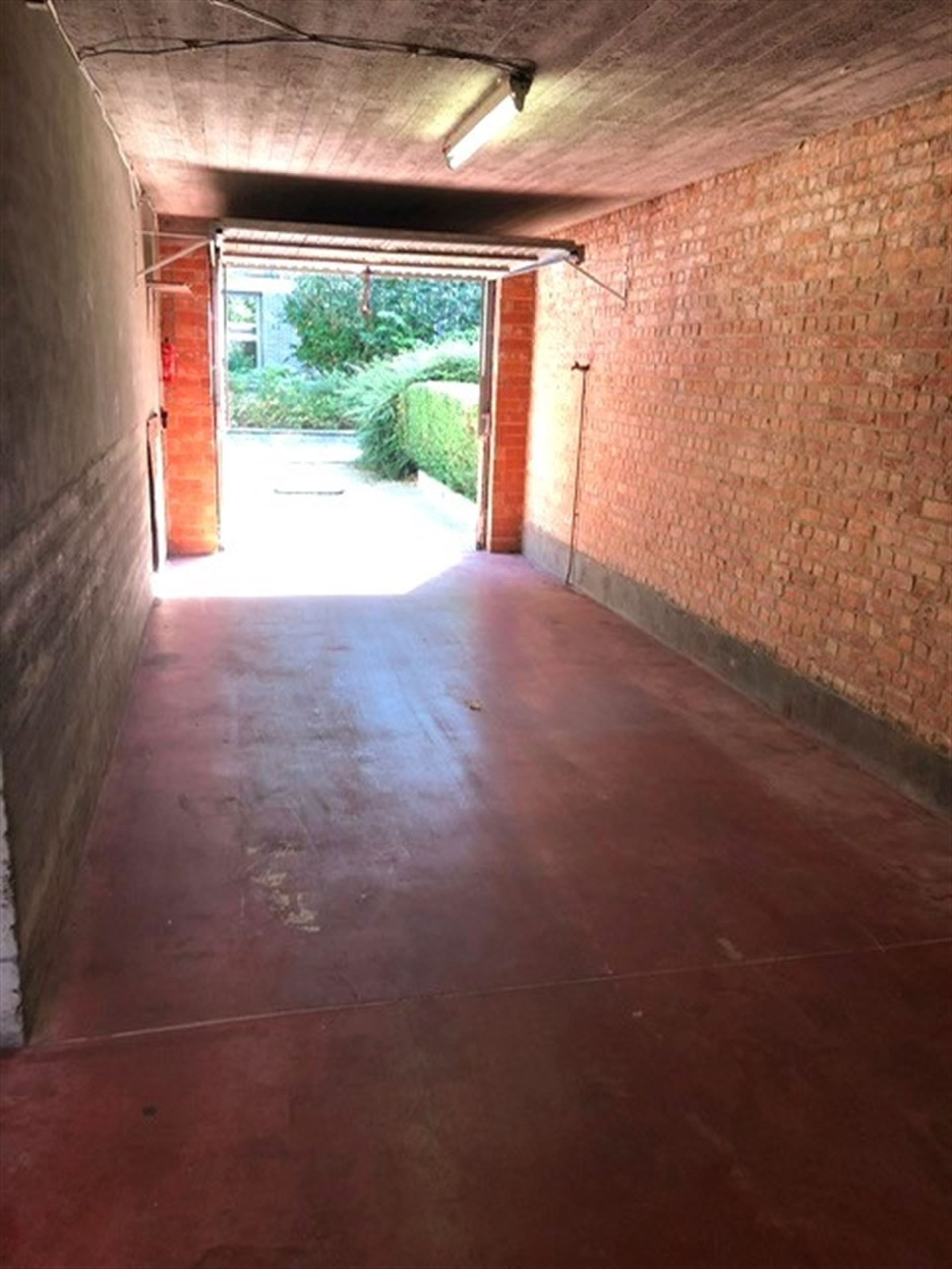Garage foto 3