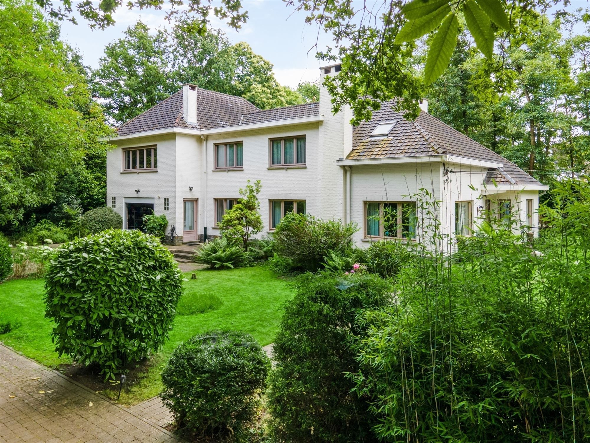 Verrassend ruime, residentieel gelegen villa te Keerbergen foto 1